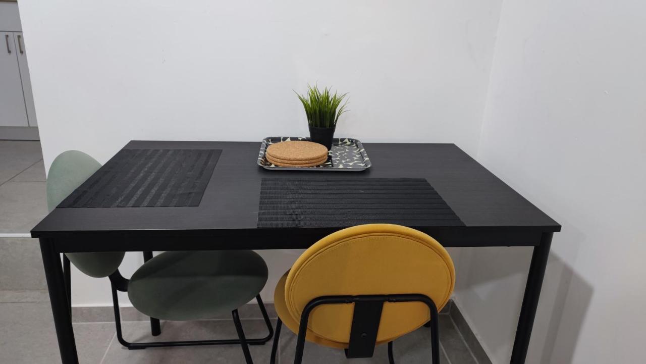 Studio Apartment 12 Minutes From Bahai'S Garden Хайфа Экстерьер фото